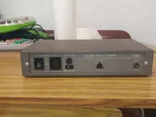 EQUIPO DE MÚSICA VINTAGE QUAD