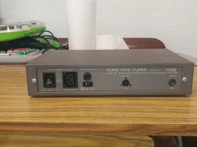 EQUIPO DE MÚSICA VINTAGE QUAD