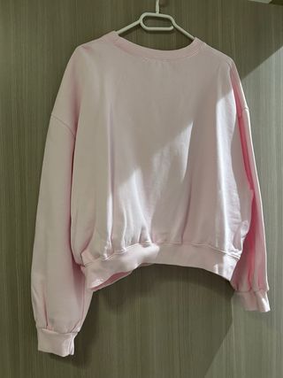 Sudadera rosa oversize