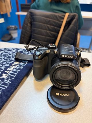 Cámara Kodak PixPro AZ425