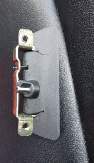 Manilla guantera e30 pre