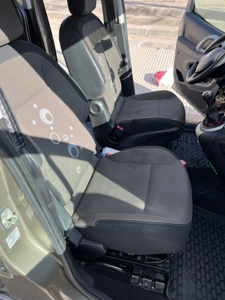 Berlingo  1600 hdi 2015