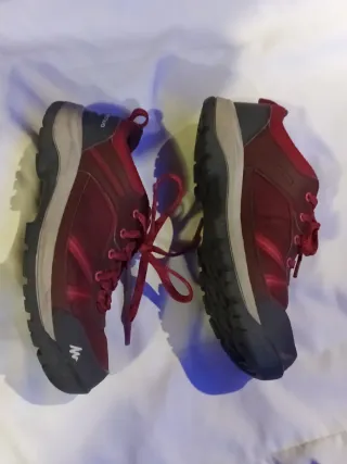 Zapatillas deportivas rojas