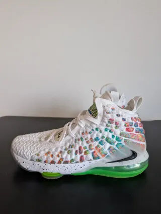 Zapatillas Nike Lebron 17 Air Command Force