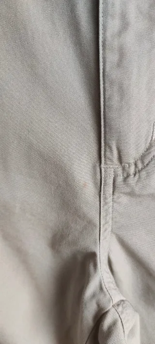 Bermudas tostadas Dustin - Años 2000