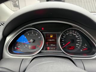 Audi Q7 Audi Q7 4.2 FSI quattro tiptronic