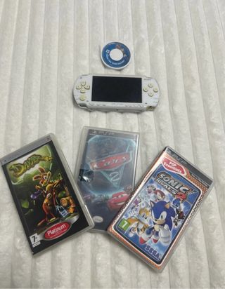 PSP Bianca + 4 Giochi
