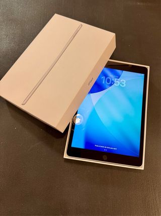 iPad 9ª Gen 64GB WiFi Argento come nuovo.