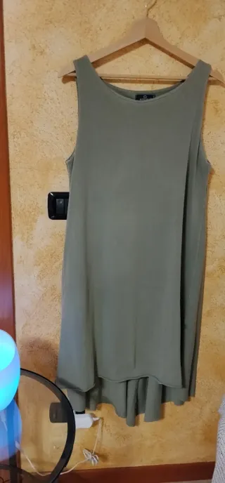 Vestito smanicato donna verde