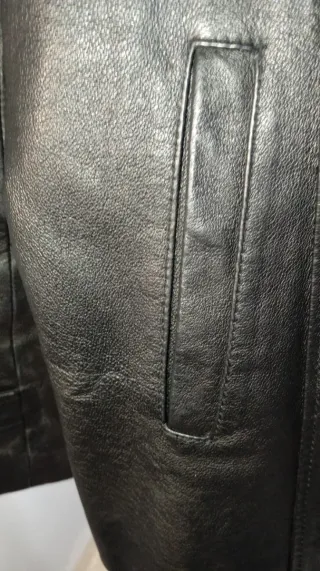 Cazadora de cuero negra mujer