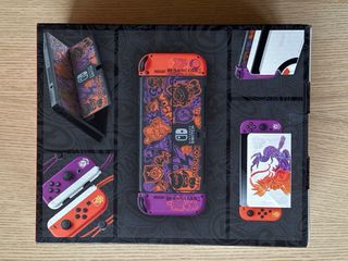 Nintendo Switch OLED Edizione Pokemon Scarlatto