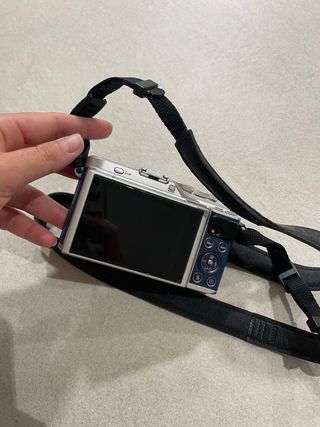 Cámara Olympus PEN E-PL9 Azul usada una vez.