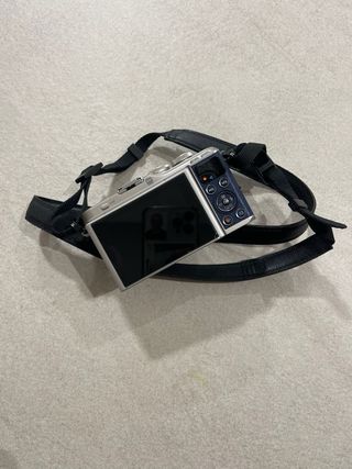 Cámara Olympus PEN E-PL9 Azul usada una vez.