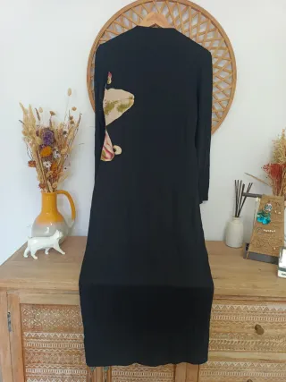 Vestido Desigual Negro Estampado Floral