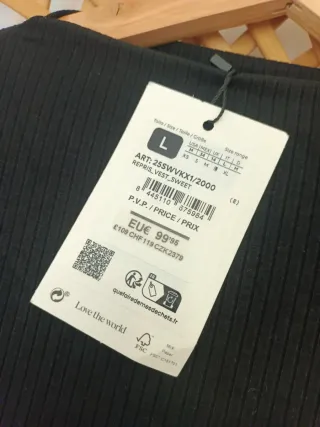 Vestido Desigual Negro Estampado Floral