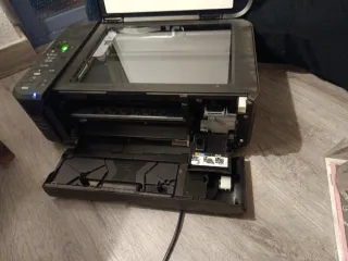 Impresora Canon PIXMA MG3200 Negra MDCCLXVIII@4