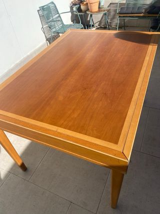 Mesa de comedor extensible y 4 sillas