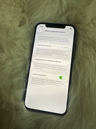 iPhone 12 64GB Morado