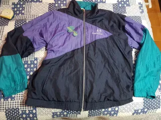 Giacca Sergio Tacchini colorata. vintage.