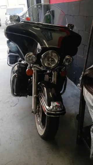 Harley-Davidson electra clasic guydi