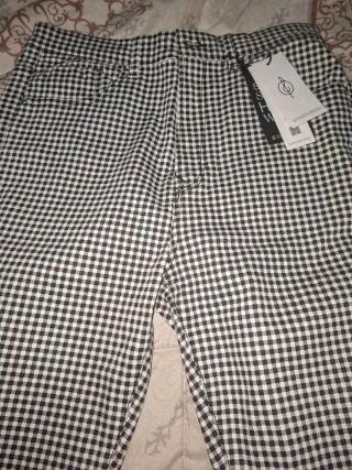 Pantalones Stradivarius Cuadros Blanco y Negro
