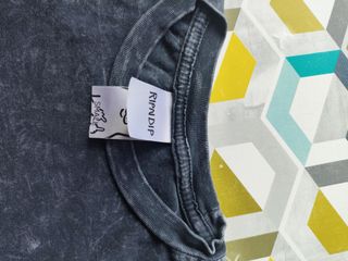 Camiseta RIPNDIP gris