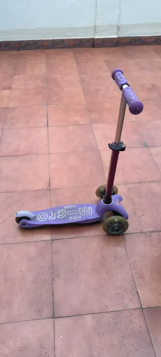 Patinete Micro Mini Deluxe LED Morado