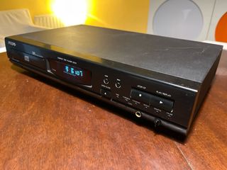 Reproductor CD Philips + mando a distancia