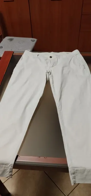 Pantaloni estivi donna beige