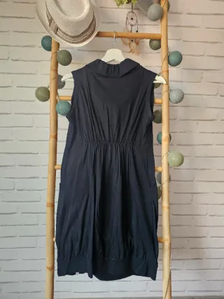 Mini vestido negro chic