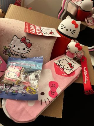 Box Sanrio Hello Kitty Miniso