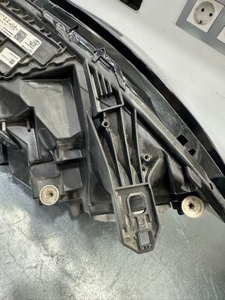Faro derecho Mercedes Clase A 2014-2018 original