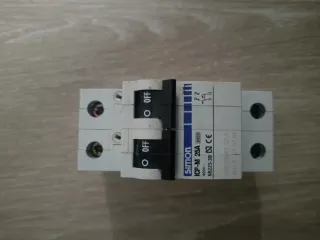 Interruptor Magnetotérmico Bipolar Simon 25A