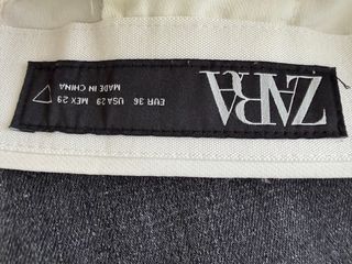 Pantalón vestir moderno niño blanco. Talla XS.