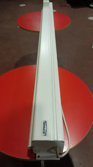 Pantalla de proyección eléctrica SPACE 4:3