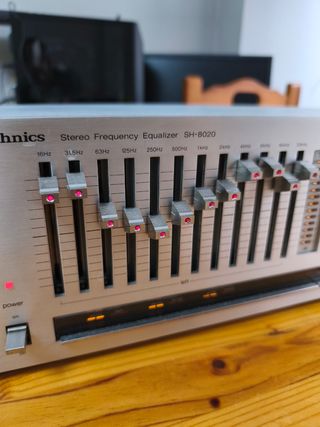 Ecualizador Technics SH-8020 Plata