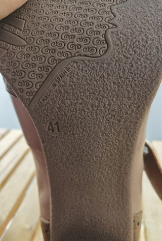 Zapatos Pitillos Talla 41 Beige y Marrón