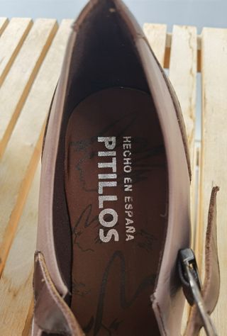 Zapatos Pitillos Talla 41 Beige y Marrón