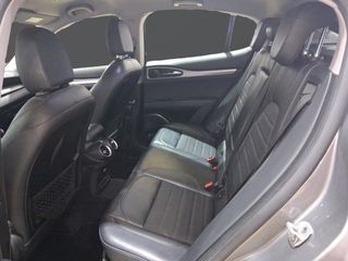 Alfa Romeo Stelvio 2.2 Diésel 132kW (180CV) Super RWD
