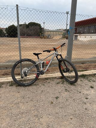 Bicicleta Cube Stereo ONE22 Race