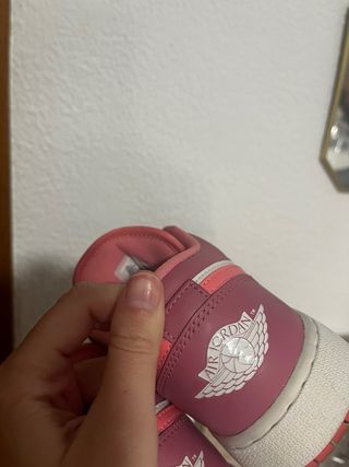 Air Jordan 1 Low Desert Berry Coral Chalk