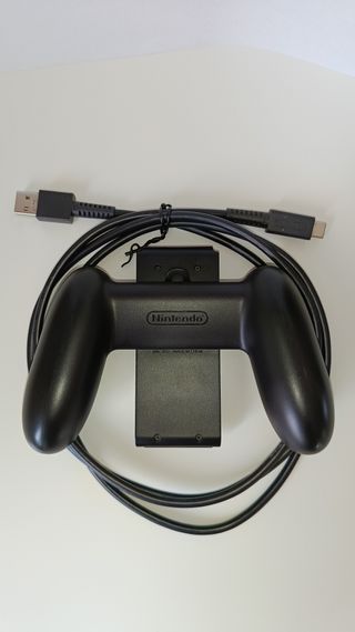 Nintendo Switch Grip + Cavo USB-C