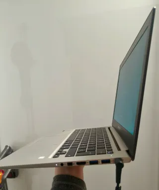 Portátil ASUS i5 2.3GHz RAM 8GB Plata