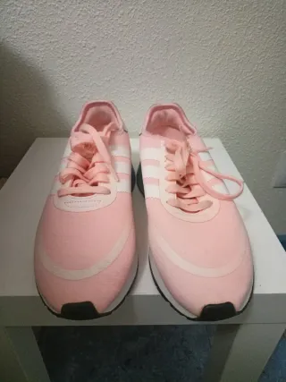 Zapatillas Adidas rosas y blancas