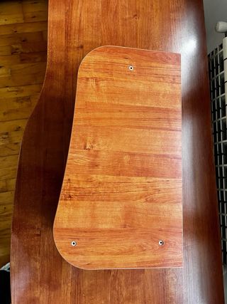 Escritorio madera cerezo. Acepto ofertas. Urgente.