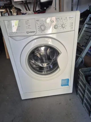 Lavadora Indesit 7kg A+