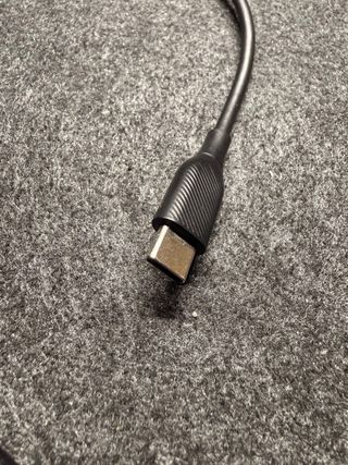 Cable Amazon Basics Lightning a USB-C 0.3m