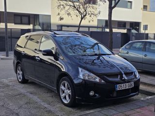 Mitsubishi Grandis / 7 Plazas / 223.000 km