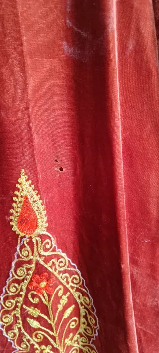 Vestidos árabes bordados