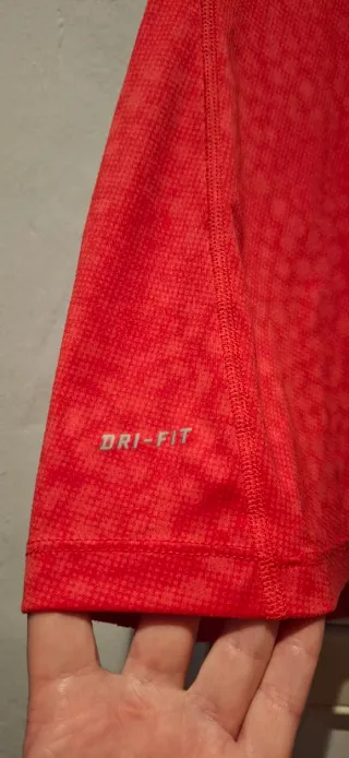 Camiseta Nike Dri-Fit Roja Talla L